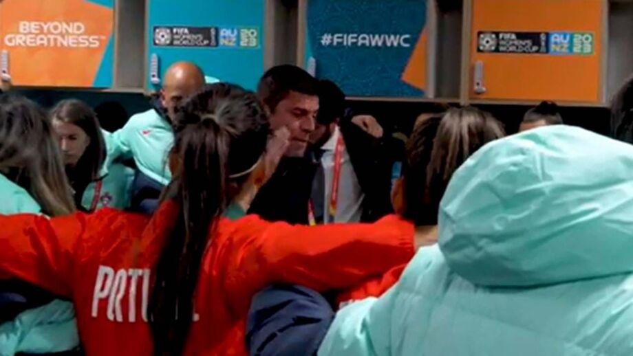 Seleção feminina venceu o jogo da 2.ª jornada da fase de grupos do Mundial, por 2-0