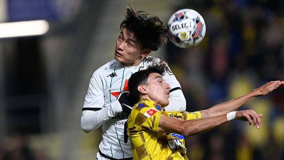 Japonês destacou-se diante do Sint-Truiden