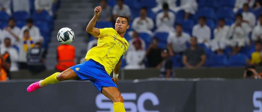 Al Nassr goleia com CR7 em foco