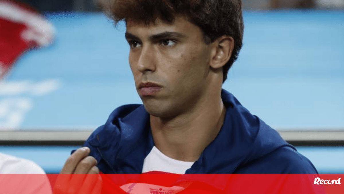 Xavi Fecha A Porta A João Félix No Barcelona - Benfica - Jornal Record