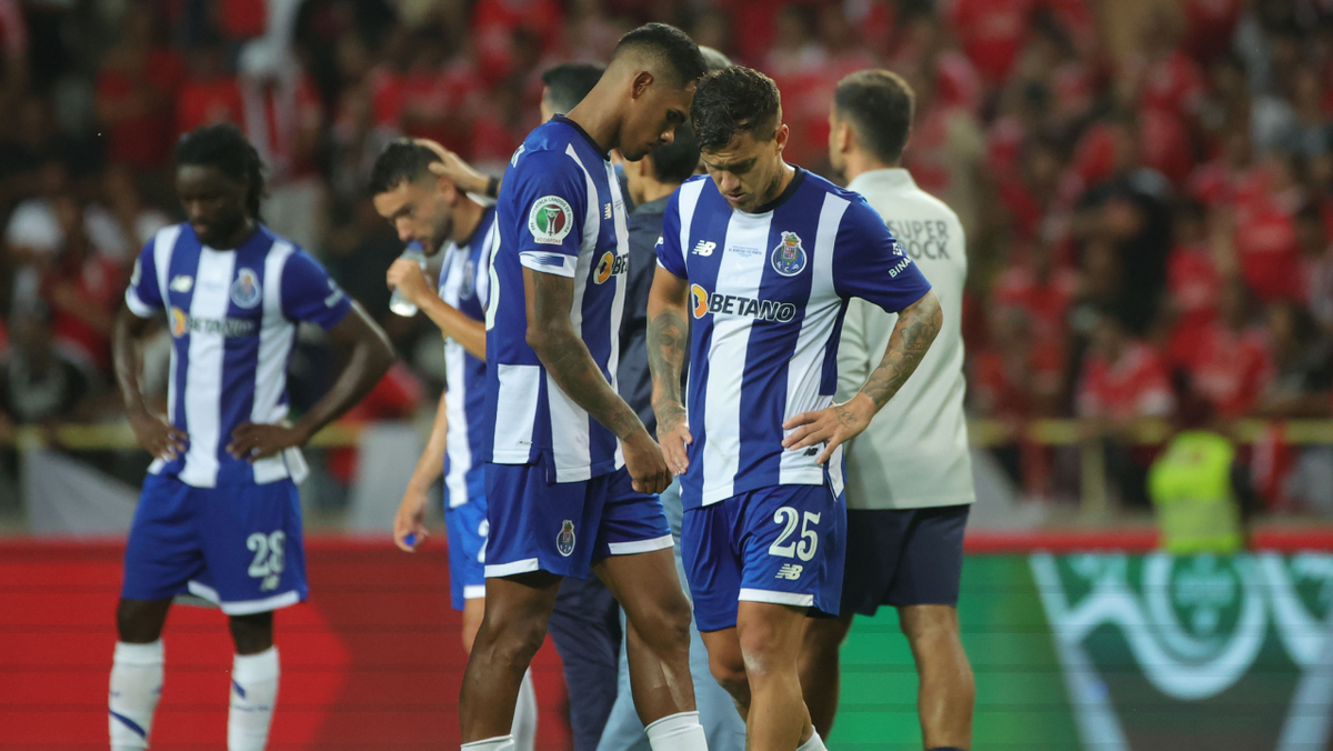 Equipa de lendas do FC Porto bate Athletic Bilbao em jogo para celebrar  aniversário dos bascos - FC Porto - Jornal Record