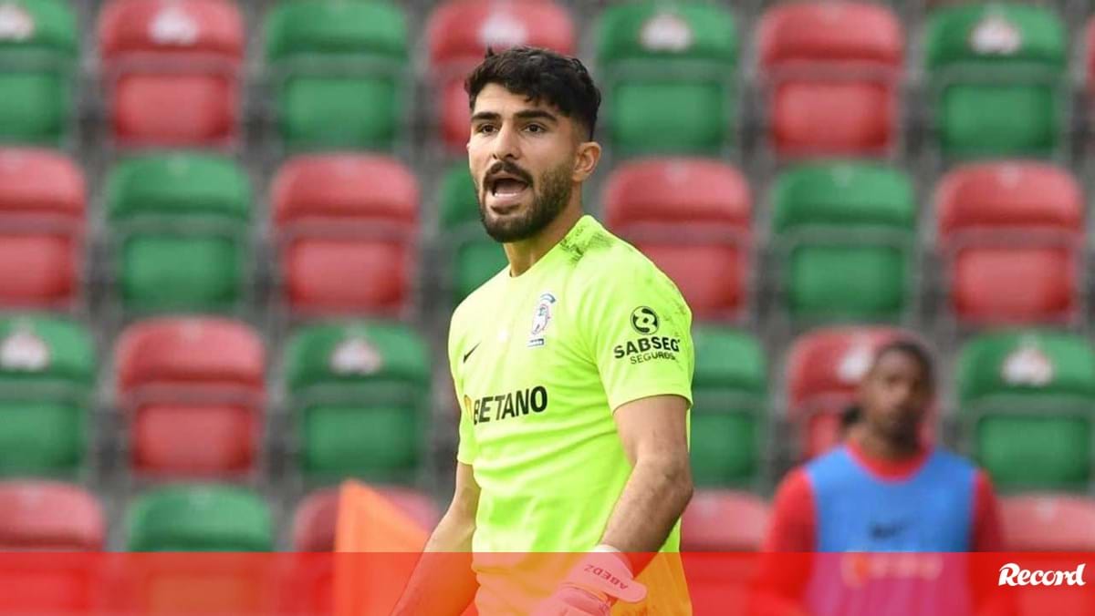 Futebol Clube Barreirense - Amir Abedz, guarda-redes do