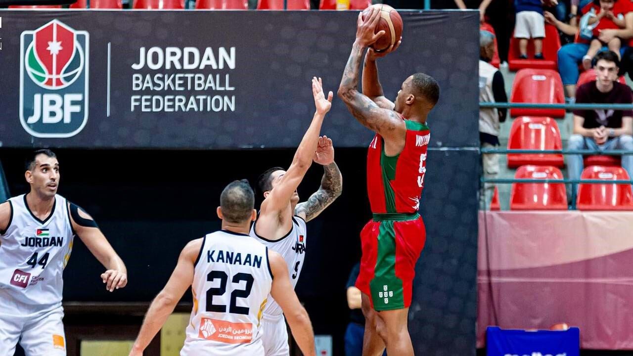 Basquetebol Fim do sonho olímpico de Portugal