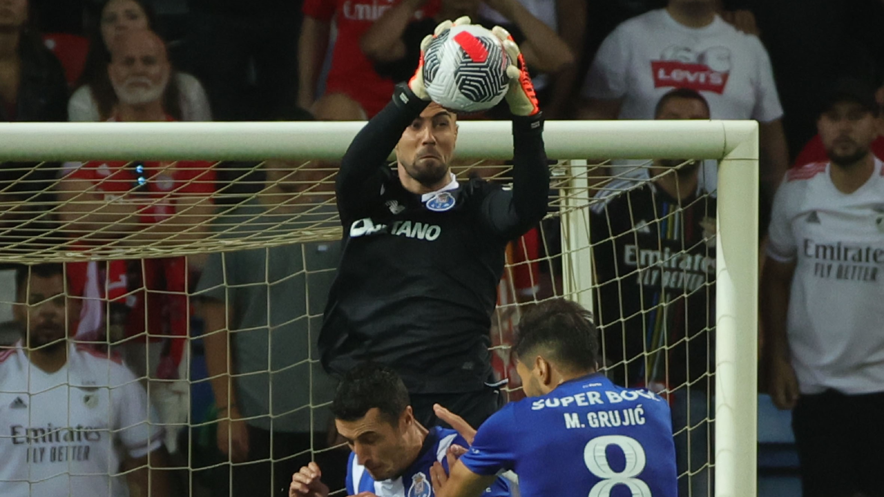 Equipa de lendas do FC Porto bate Athletic Bilbao em jogo para celebrar  aniversário dos bascos - FC Porto - Jornal Record