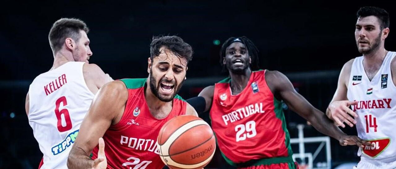 MVP Gonçalo Delgado controla a bola