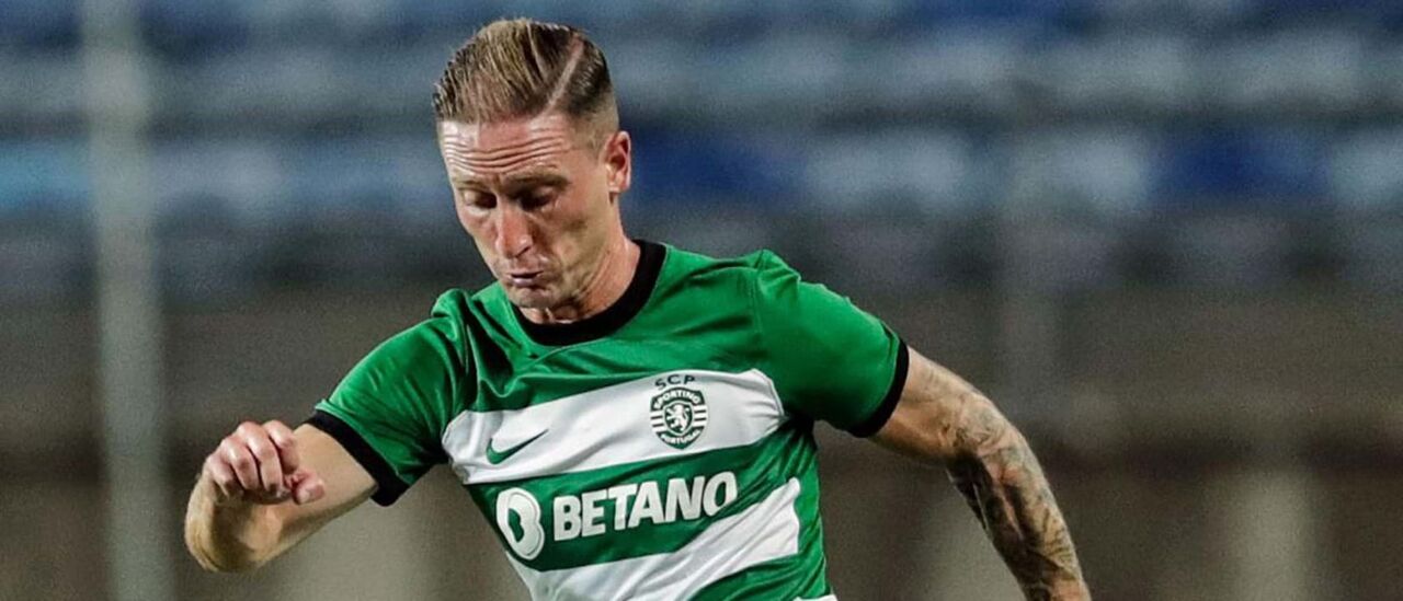 Nuno Santos vai à luta por um lugar no onze