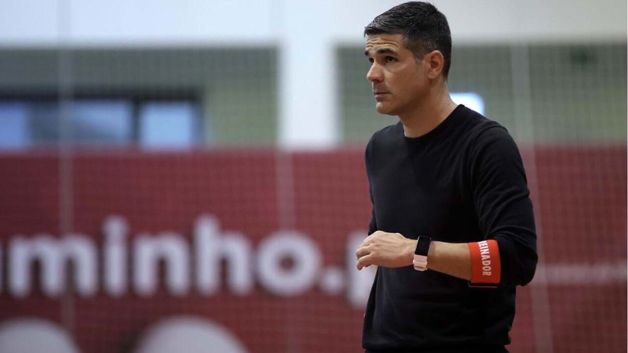 Mário Silva quer construir equipa com “identidade”  