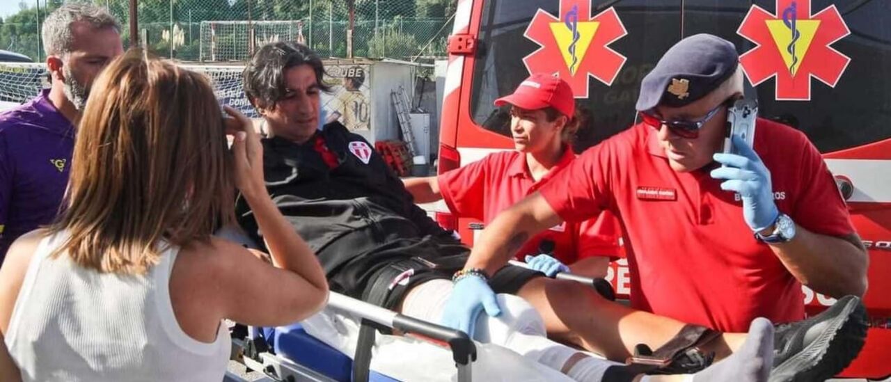 Bock foi transportado de ambulância