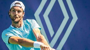 João Sousa continua a arrasar no Porto Open
