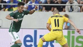 Jogadores do Dnipro com sintomas de intoxicação alimentar a poucas horas do jogo com o Panathinaikos