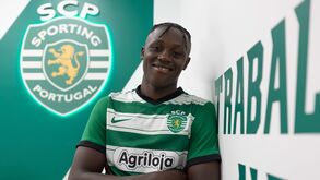 Geovany Quenda assina contrato profissional e aponta à equipa principal