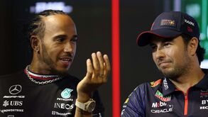Lewis Hamilton: «Se eu estivesse no carro do Checo Pérez...»