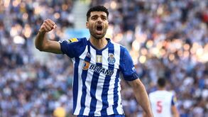 Taremi deixa mensagem aos adeptos do FC Porto: «Prontos para a época 2023/24?»