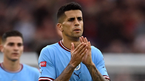 Barcelona cada vez mais perto de fechar a contratação de João Cancelo