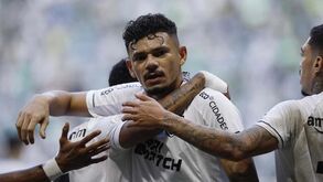 Bruno Lage elogia mentalidade de Tiquinho Soares: «É um jogador que tem tudo»