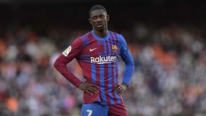 «Estão sempre a atirar-me com as merdas»: espanhóis revelam desabafo de Dembélé no balneário do Barcelona