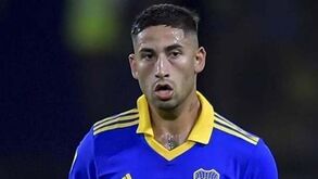 Libertadores prende Alan Varela