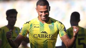 Tondela vence U. Leiria com bis de Daniel dos Anjos