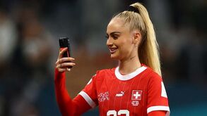 Alisha Lehmann mais popular do que... Federer