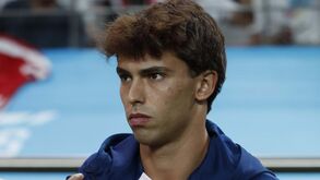 João Félix aguarda por decisões