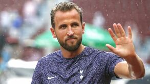 Bayern faz nova oferta por Kane