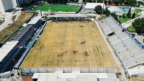 Novo relvado no Estádio Municipal de Famalicão