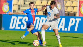 Regressa o puro futebol