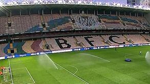 Boavista coloca bilhetes à venda para o Benfica: adereços das águias aceites só no sector visitante