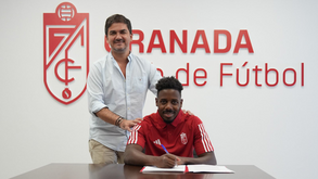 Wilson Manafá oficializado no Granada