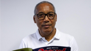 Shéu já tem o Guia Record 2023/24: Ídolo do Benfica já prepara temporada