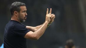 Artur Jorge gostou do que viu mas deixa alerta: «Não damos como vencido o que quer que seja»