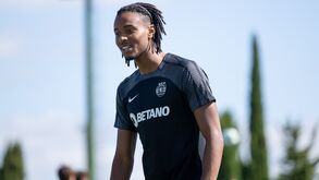 Chermiti recebe visto e prepara oficialização no Everton