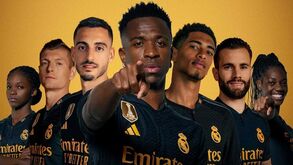 Preto e dourado: aí está o terceiro equipamento do Real Madrid para a época 2023/24