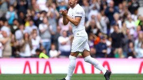 Kane recebeu permissão do Tottenham para viajar até à Alemanha para reforçar o Bayern 