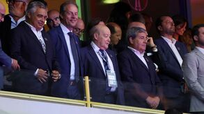 Pinto da Costa foi ao balneário antes de sair ao lado de Sérgio Conceição