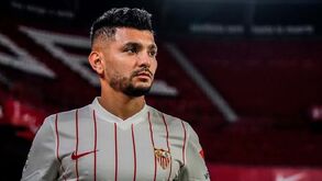 Presidente do Rayados louco com Corona: «De 0 a 10, o meu interesse nele é 11»