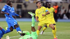 Katia Aveiro: «Baixa a cabeça e faz a vénia ao papai»