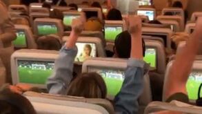 Apuramento da Austrália para as 'meias' do Mundial feminino festejado a bordo de um avião