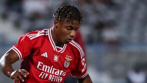 Neres está pronto a jogar