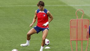 João Félix colocado a treinar à parte