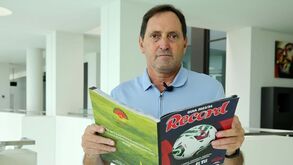 António Conceição já tem o Guia Record 2023/24: «É uma ferramenta indispensável»