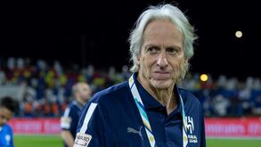Jorge Jesus e Nuno Espírito Santo arrancam Liga saudita a vencer