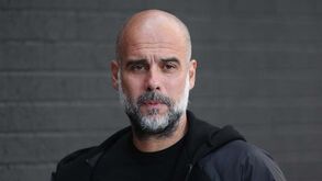 Guardiola confirma baixa de peso no Manchester City: «Vai estar três a quatro meses de fora»