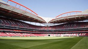 Bilhetes para o Benfica-Estrela temporariamente esgotados