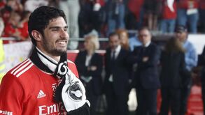 Gonçalo Guedes regressa ao Benfica até final do mês