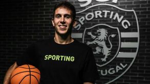 Litos Cardoso assina pelo Sporting
