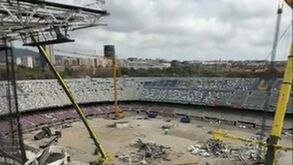Irreconhecível: é assim que está o Camp Nou 