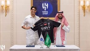Oficial: Bono reforça baliza do Al Hilal de Jorge Jesus
