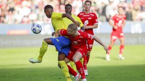 Arouca lamenta falta de transmissão televisiva do jogo com o Brann e agradece apoio nas bancadas