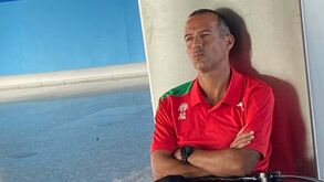 João Vieira compete amanhã e chegou à capital húngara com as sapatilhas para a competição e pouco mais